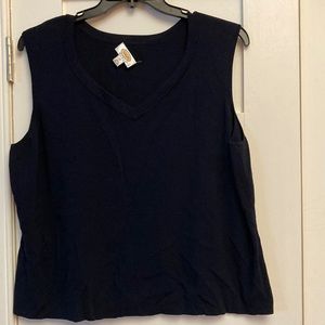 Talbot’s Knit V-neck top in good used condition.